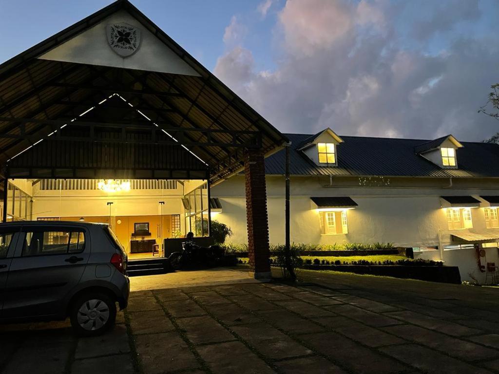 Hotel Agincourt Kuttikkanam Pīrmed Exterior foto